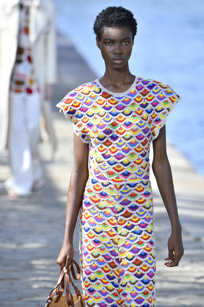 Paris, France. 05th Oct, 2021. Model on the runway at the Louis Vuitton  fashion show during Spring/Summer 2022 Collections Fashion Show at Paris  Fashion Week in Paris, France on October 5, 2021. (