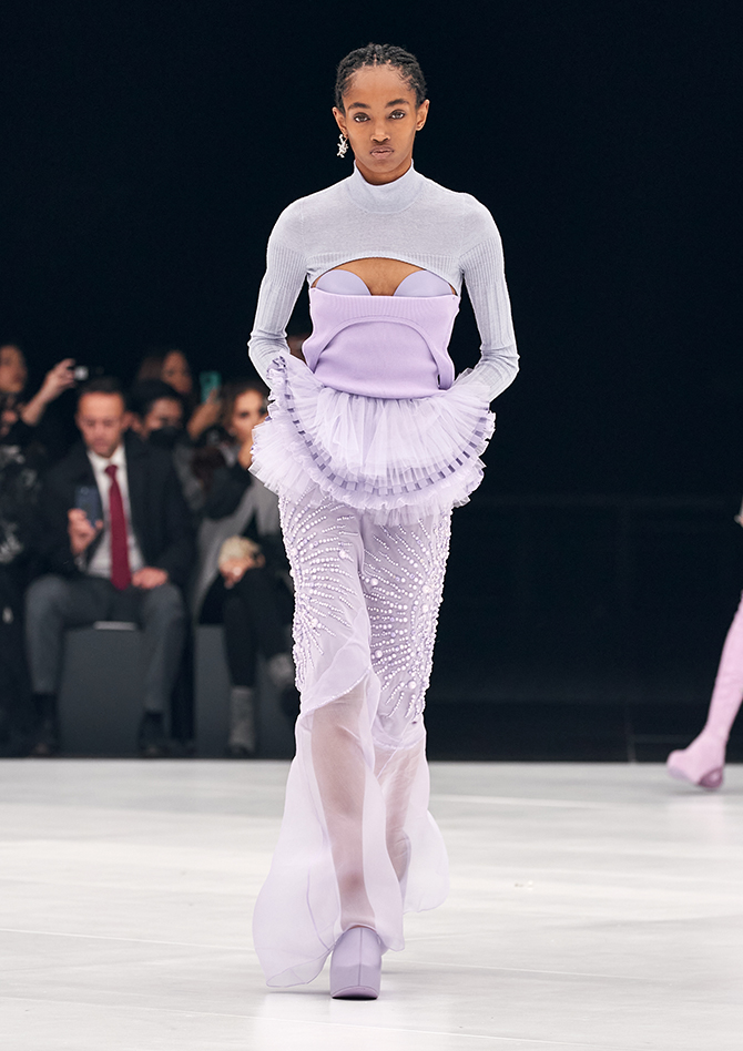 Paris, France. 05th Oct, 2021. Model on the runway at the Louis Vuitton  fashion show during Spring/Summer 2022 Collections Fashion Show at Paris Fashion  Week in Paris, France on October 5, 2021. (